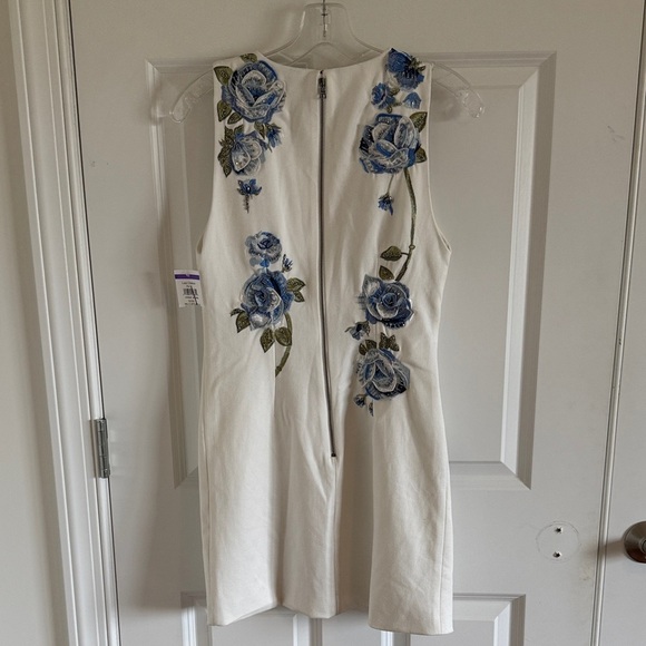 NWT Alice & Olivia Clyde Embellished Sleeveless Dress Size 2 - Picture 6 of 10